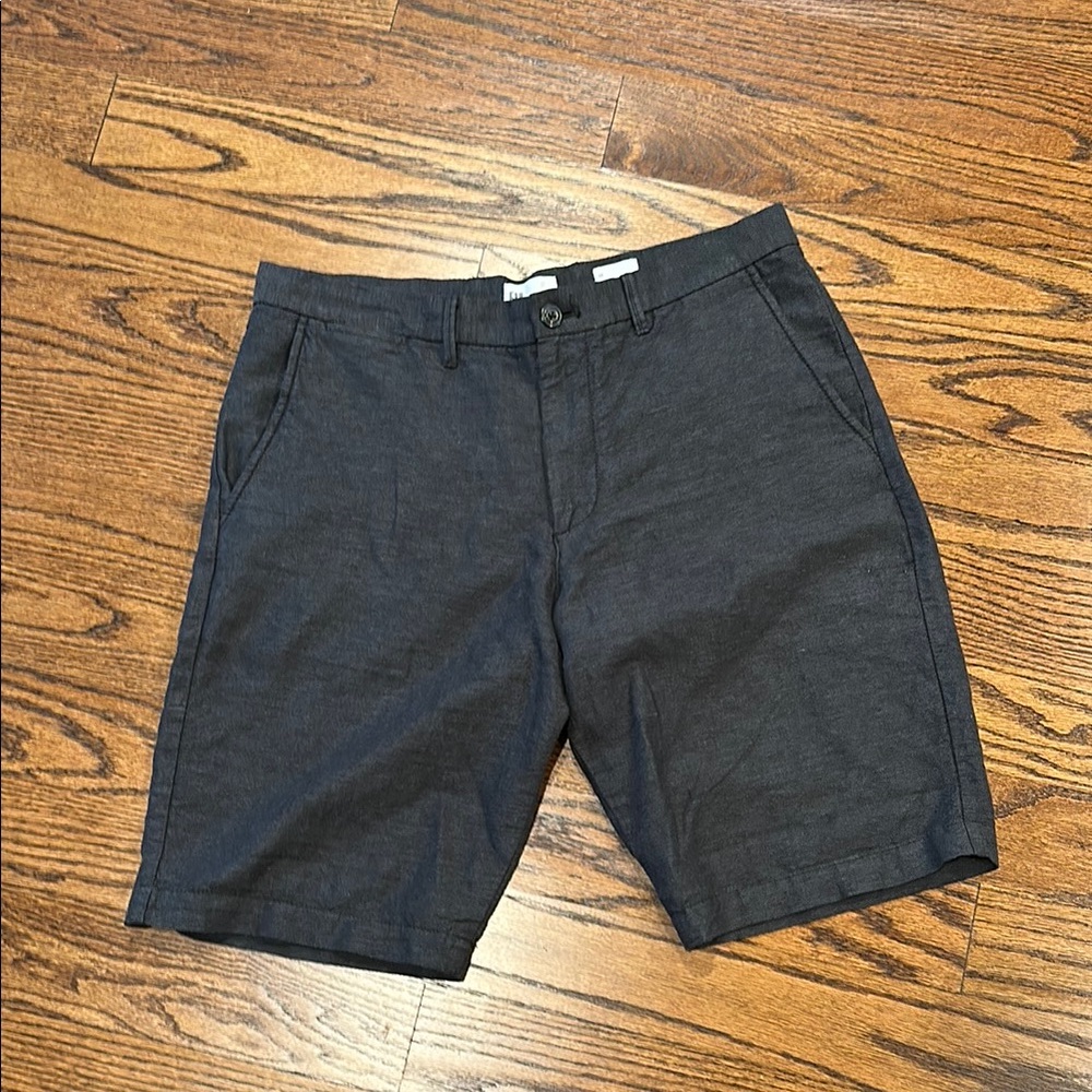 Charcoal- Almost feeding Men's Gap Shorts NWOT Sz32